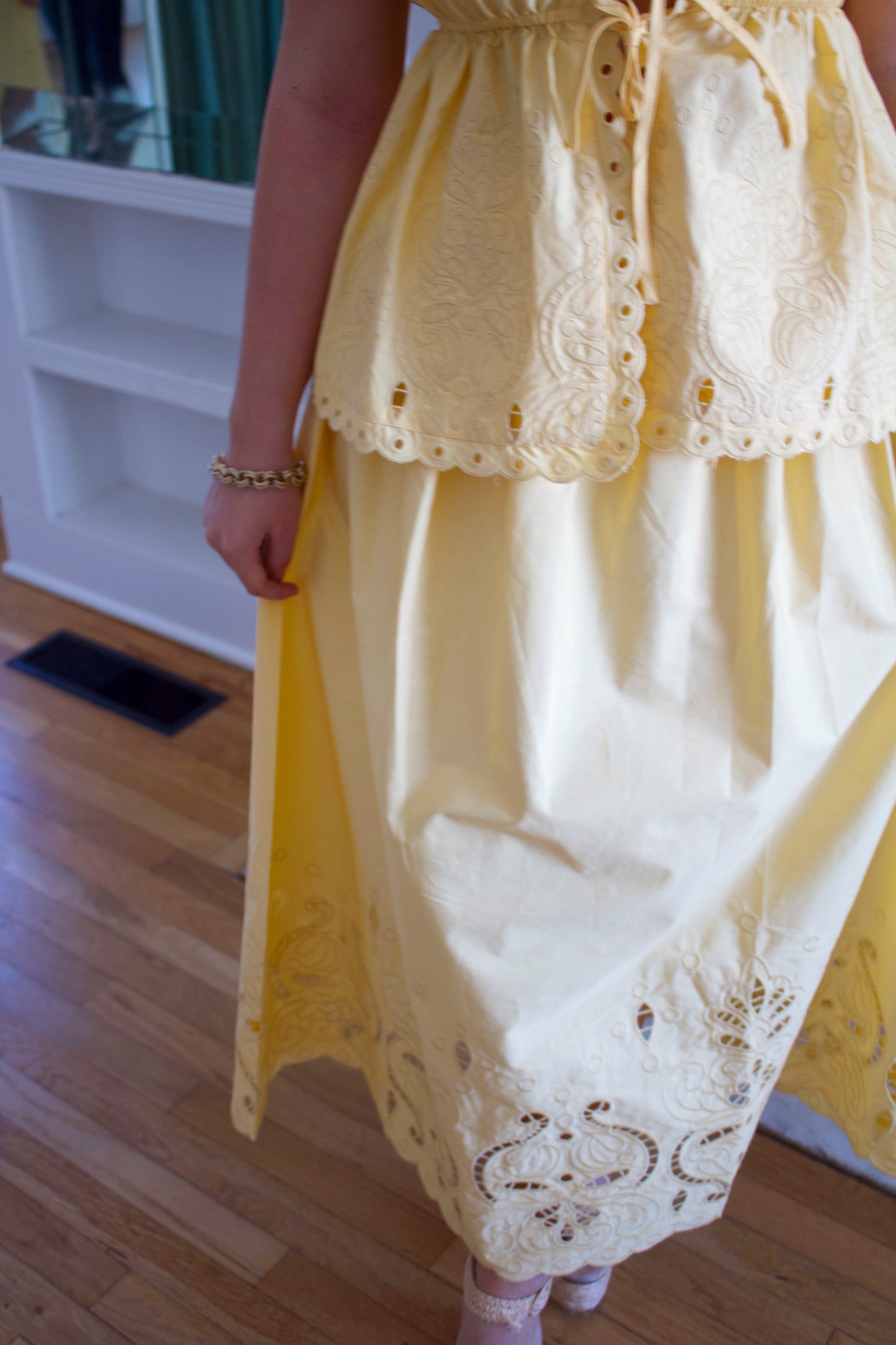 Top | Lemon Twist Light Yellow Set